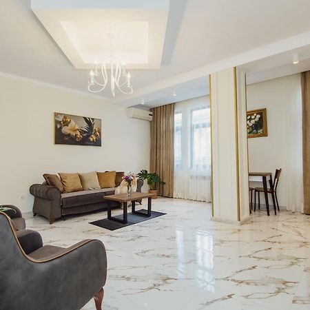 Ekaterine'S Apartments Batum Dış mekan fotoğraf