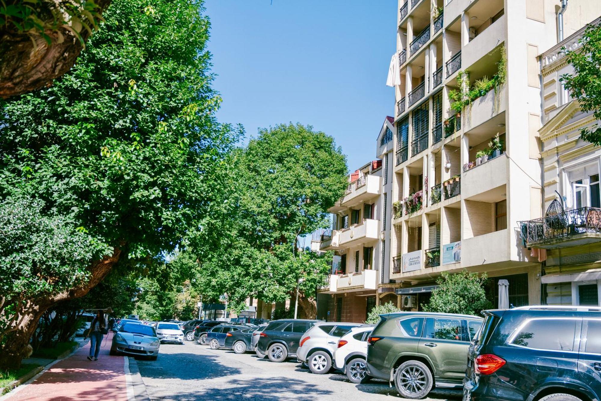 Ekaterine'S Apartments Batum Oda fotoğraf